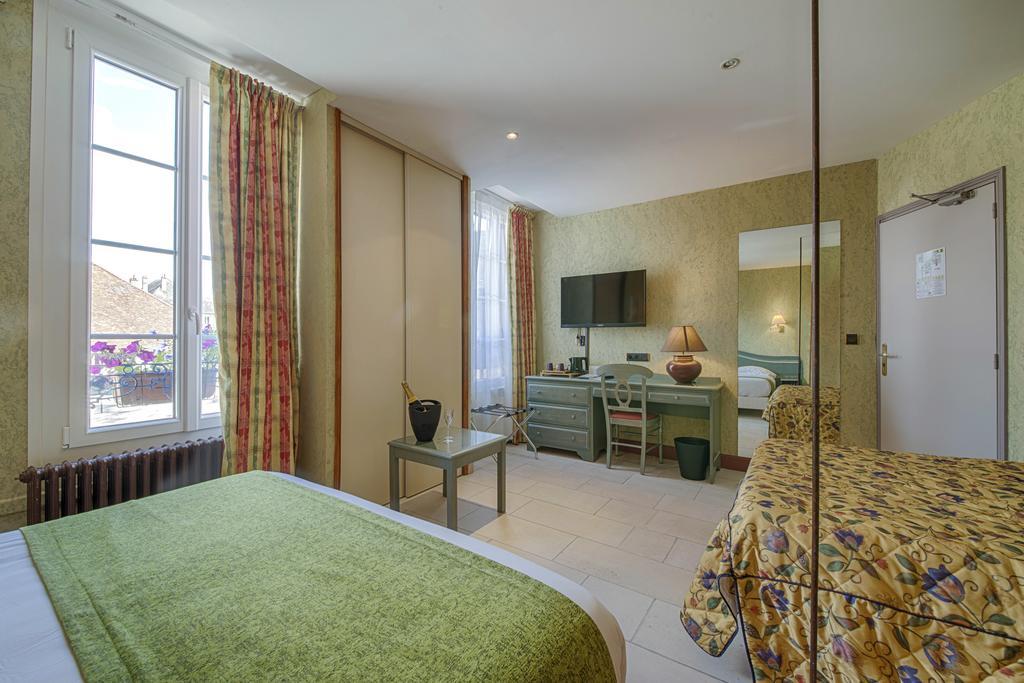 Logis Le Tadorne Hotel Piney Bagian luar foto